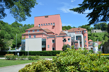 Aussenansicht des Kulturhauses in Bruck an der Mur