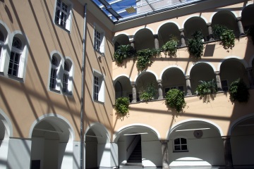 Innenhof des Rathausen - Arkaden